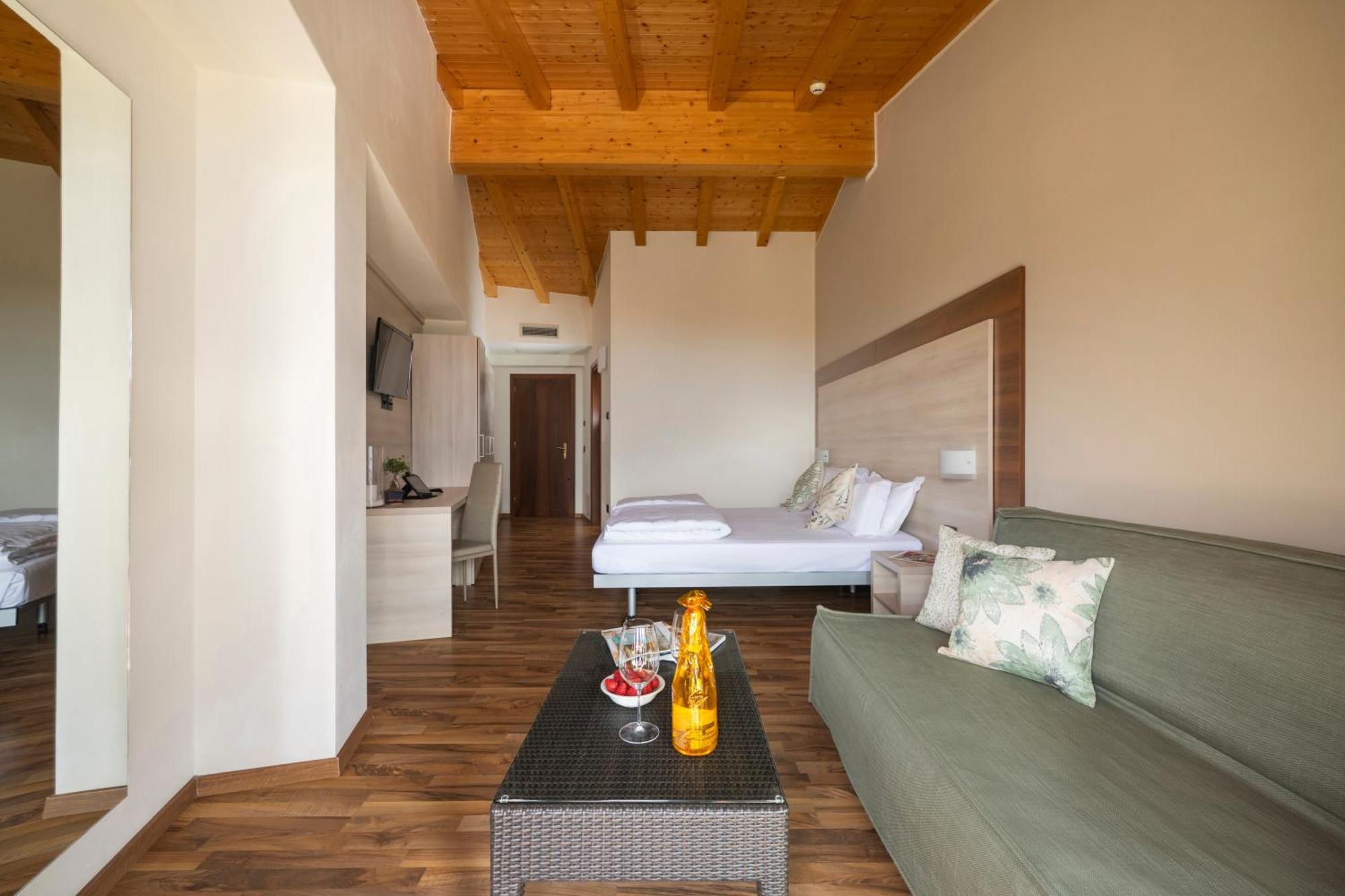 Hotel Coste Limone sul Garda Bagian luar foto
